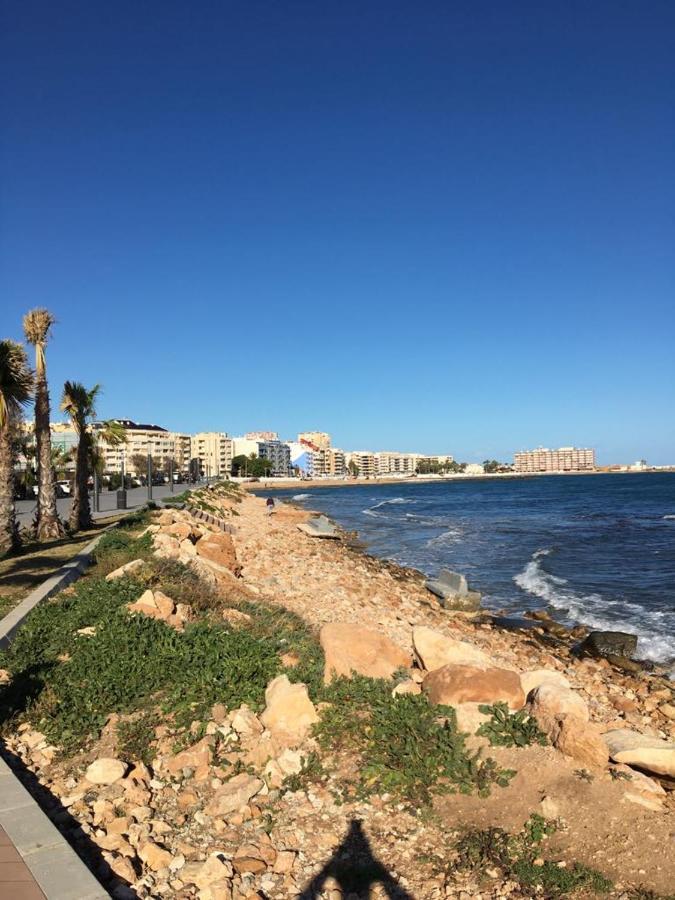 Apartment With A View Of The Sea Торевиеха Екстериор снимка